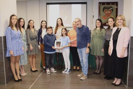 Ángel del Alcázar entrega sus premios de Concurso de Fotografía en el que han participado 250 fotos