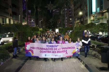 Torrent marcha unida por la erradicación de la violencia contra las mujeres