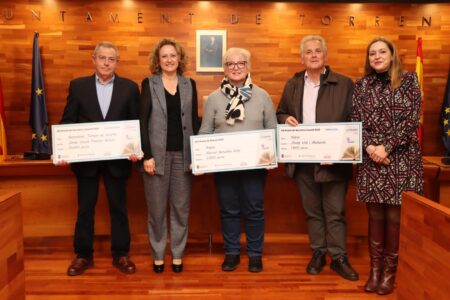 Torrent entrega sus Premios literarios de narrativa juvenil y poesía