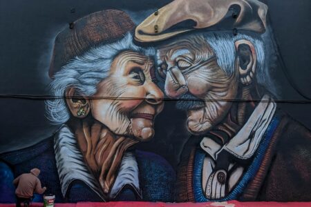Torrent amplía su ruta de arte mural con la obra ‘Amor Eterno’ del artista Davigraff