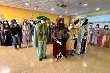 Los Reyes de Oriente llevan su magia a las residencias de Torrent