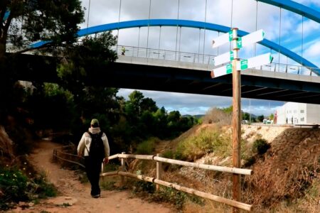 Torrent apuesta por el turismo sostenible y presenta su ruta senderista en Fitur