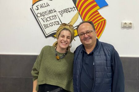 La artista plástica Martina Ghin, nueva incorporación al proyecto «ExCultures» de la Falla Cronista