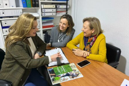 Infancia y Familia de Torrent se reúne con Provida para dar visibilidad a la protección de la vida y la infancia