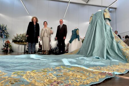 Mariola desvela su vestido de Reina del Encuentro y Ángel de Resurrección de Torrent
