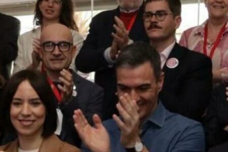Ros junto a Sánchez, ha sido nombrado secretario de alianza intergeneracional del PSPV-PSOE