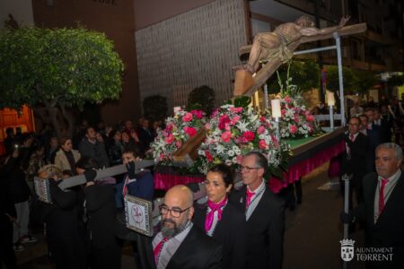 Torrent celebra un intenso Martes Santo de procesiones y traslados