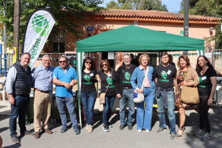 La AVV El Vedat celebra con éxito su III Mercado Artesano y de Segunda Mano