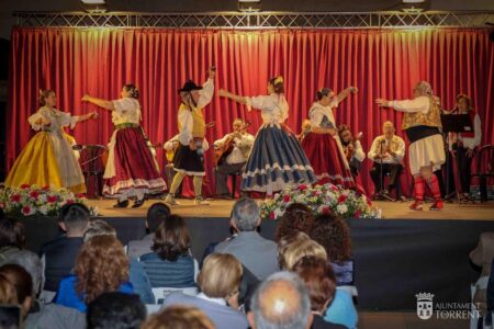Torrent “dansa” a su patrona