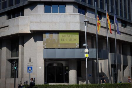 Torrent se despide de su comisario por jubilación