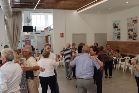 Éxito rotundo en el primer día de baile en l’Espai Sant Gregori