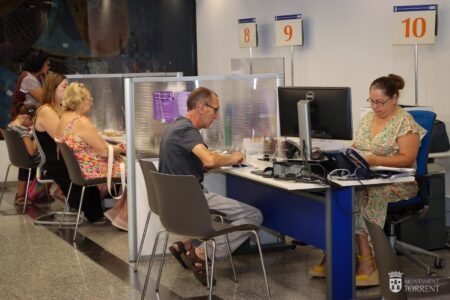 El Ayuntamiento de Torrent abre por vacaciones