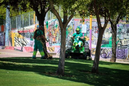 Nous Espais Torrent convoca 7 puestos de personal laboral de jardinería