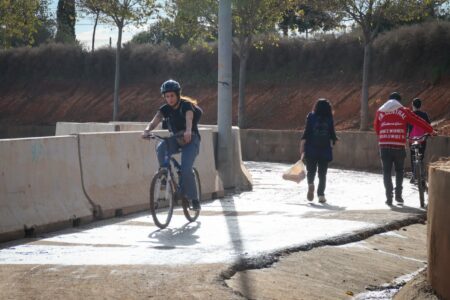 Torrent recupera el carril bici hacia Picanya tras la DANA