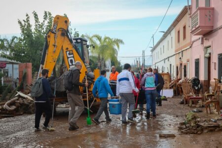Los torrentinos se vuelcan a ayudar a los damnificados por la riada