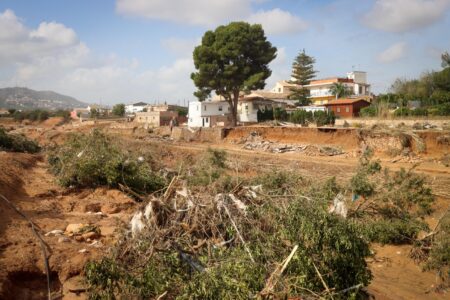 Ribera adjudica ahora los sistemas de alerta temprana «en tiempo real» que carecía la CHJ