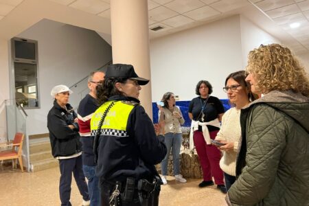 Susto por el incendio de un transformador junto a la residencia Santa Elena de Torrent