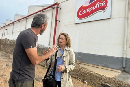Campofrío implementa medidas especiales para sus 325 trabajadores de Torrent tras la DANA
