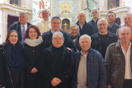 Los Festeros de Sant Antoni Abad de Torrent celebran la misa mayor y preparan sus tradicionales actos en honor al santo
