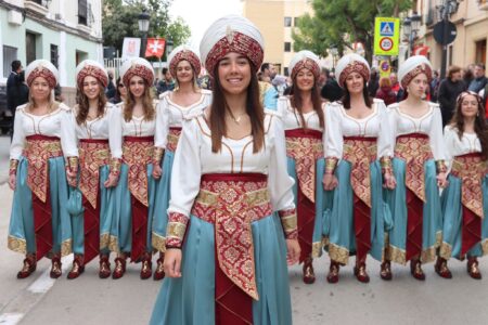 Torrent celebra el Mig Any de las Fiestas de Moros y Cristianos con una jornada repleta de tradición y fiesta