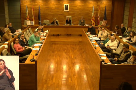 ¿Bajas o vacaciones? El PSOE asiste al completo al Pleno tras faltar cinco ediles en el anterior hace una semana