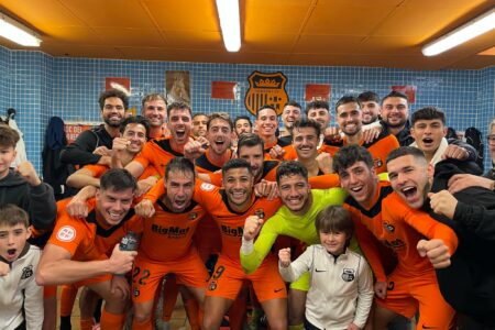Un Torrent imparable se impone al Elche con goles de Christian y Chavarría
