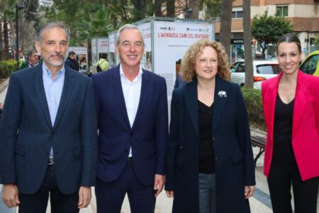 La Avenida al Vedat expone su historia como arteria principal de la ciudad en su propio paseo