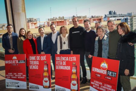 El PSOE de Torrent, más centrado en la polémica que en apoyar a las Fallas con un evento solidario