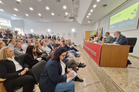 El ministro Torres se reúne en la Mancomunitat con los ayuntamientos afectados por la dana