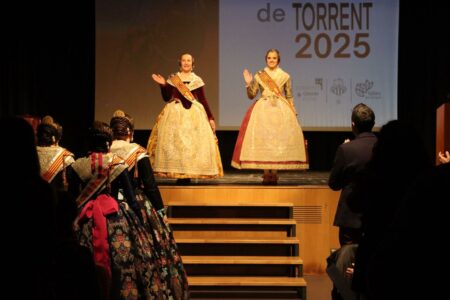La Gala Literaria de las Fallas de Torrent premia la creatividad y el talento fallero