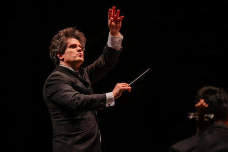 Sergio Alapont, al frente de la Orquesta Sinfónica Esmar, dirigirá el ‘Réquiem’ de Mozart en Villena y Torrent
