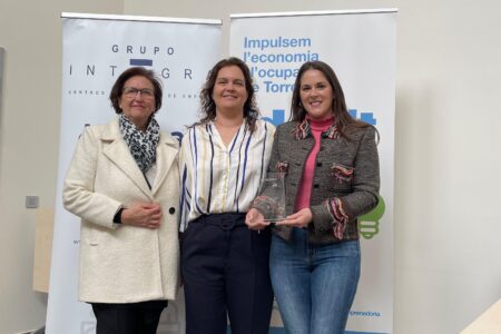 Torrent recibe un reconocimiento por su labor en la inserción laboral de personas con diversidad funcional
