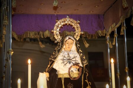Torrent celebra mañana el Viernes de Dolores con una emotiva procesión nocturna