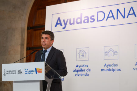 Mazón lanza nuevas ayudas para paliar la pérdida de vehículos por la DANA y el bono ‘Recuperem Turisme’