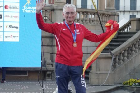 Miguel Vidal Galindo sigue en el pódium europeo de Aquatlón